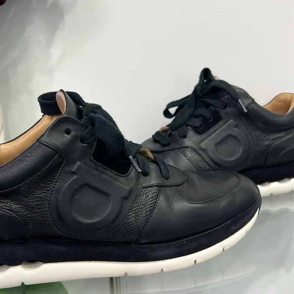 Salvatore Ferragamo low top leather sneakers, US size 8.5 - Picture 8 of 16